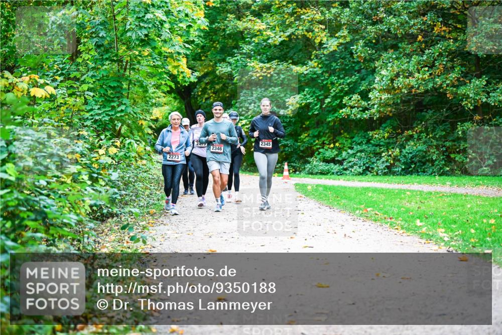 12.10.2025 - Bramfelder Halbmarathon 2025 Dr. Thomas Lammeyer http://msf.ph/oto/9350188 12.10.2025 10:33:13 Laufen 2273, 2473, 2345, 2346 meine-sportfotos.de