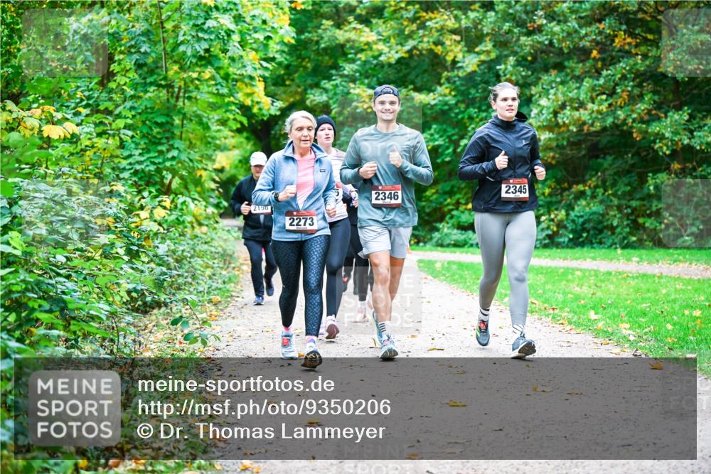12.10.2025 - Bramfelder Halbmarathon 2025 Dr. Thomas Lammeyer http://msf.ph/oto/9350206 12.10.2025 10:33:16 Laufen 2190, 2273, 2346, 2345 meine-sportfotos.de