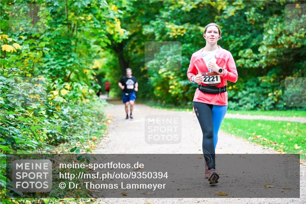 12.10.2025 - Bramfelder Halbmarathon 2025 Dr. Thomas Lammeyer http://msf.ph/oto/9350394 12.10.2025 10:34:01 Laufen 2221 meine-sportfotos.de