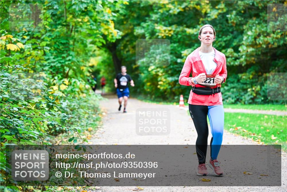 12.10.2025 - Bramfelder Halbmarathon 2025 Dr. Thomas Lammeyer http://msf.ph/oto/9350396 12.10.2025 10:34:01 Laufen 221 meine-sportfotos.de