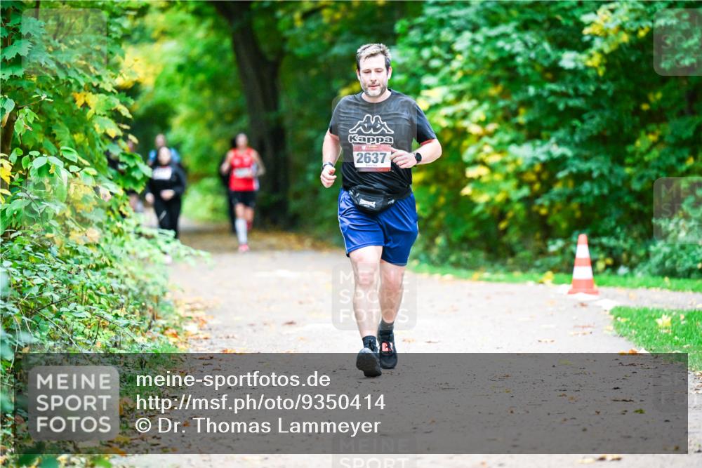 12.10.2025 - Bramfelder Halbmarathon 2025 Dr. Thomas Lammeyer http://msf.ph/oto/9350414 12.10.2025 10:34:04 Laufen 2637 meine-sportfotos.de