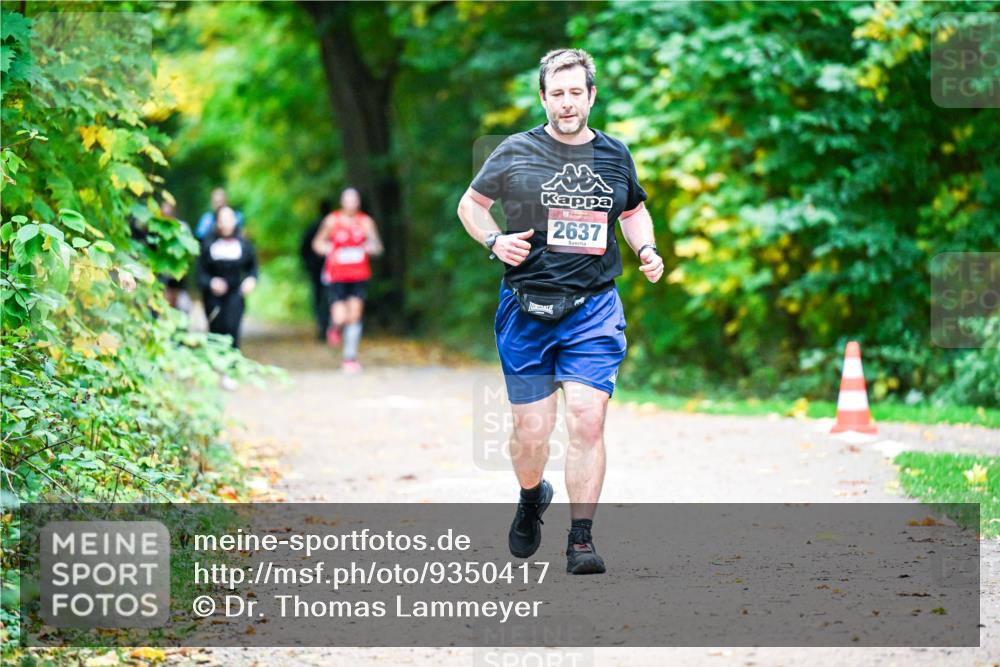 12.10.2025 - Bramfelder Halbmarathon 2025 Dr. Thomas Lammeyer http://msf.ph/oto/9350417 12.10.2025 10:34:05 Laufen 2637 meine-sportfotos.de