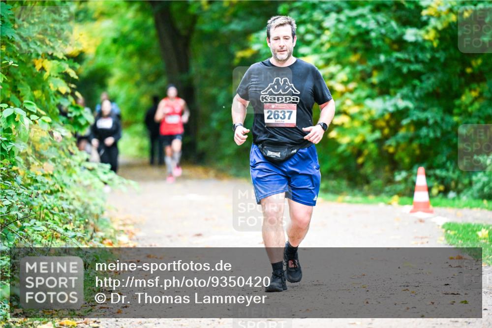 12.10.2025 - Bramfelder Halbmarathon 2025 Dr. Thomas Lammeyer http://msf.ph/oto/9350420 12.10.2025 10:34:05 Laufen 2637 meine-sportfotos.de