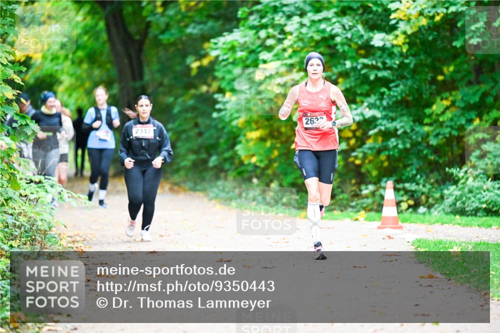 12.10.2025 - Bramfelder Halbmarathon 2025 Dr. Thomas Lammeyer http://msf.ph/oto/9350443 12.10.2025 10:34:11 Laufen 2347, 2622 meine-sportfotos.de