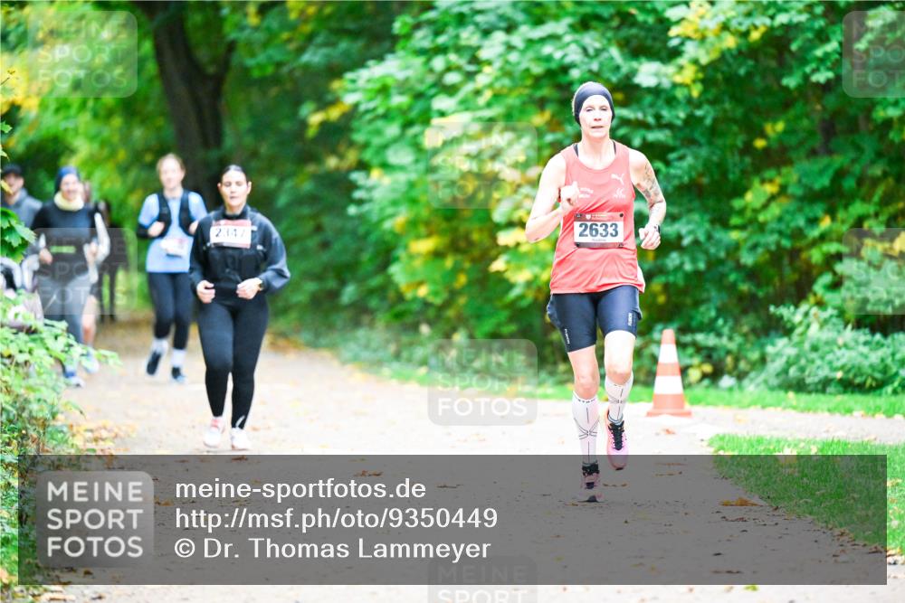 12.10.2025 - Bramfelder Halbmarathon 2025 Dr. Thomas Lammeyer http://msf.ph/oto/9350449 12.10.2025 10:34:12 Laufen 2347, 2633 meine-sportfotos.de