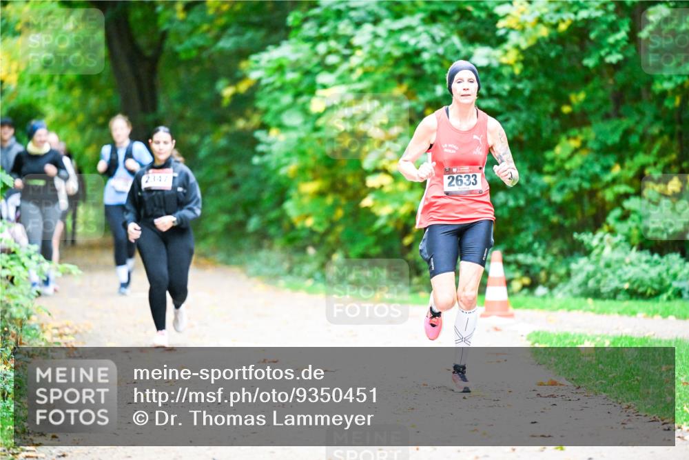 12.10.2025 - Bramfelder Halbmarathon 2025 Dr. Thomas Lammeyer http://msf.ph/oto/9350451 12.10.2025 10:34:12 Laufen 2347, 2633 meine-sportfotos.de