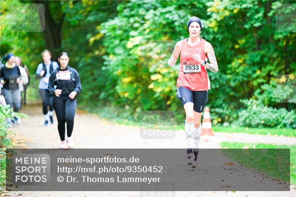 12.10.2025 - Bramfelder Halbmarathon 2025 Dr. Thomas Lammeyer http://msf.ph/oto/9350452 12.10.2025 10:34:13 Laufen 234, 2633 meine-sportfotos.de