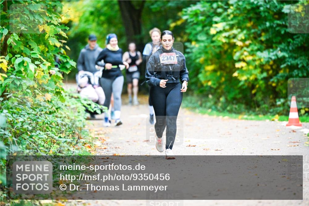 12.10.2025 - Bramfelder Halbmarathon 2025 Dr. Thomas Lammeyer http://msf.ph/oto/9350456 12.10.2025 10:34:15 Laufen 2347 meine-sportfotos.de