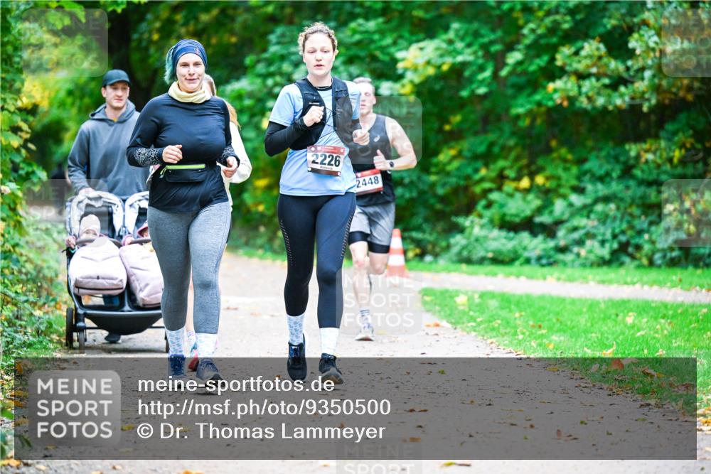12.10.2025 - Bramfelder Halbmarathon 2025 Dr. Thomas Lammeyer http://msf.ph/oto/9350500 12.10.2025 10:34:23 Laufen 2226, 2448 meine-sportfotos.de