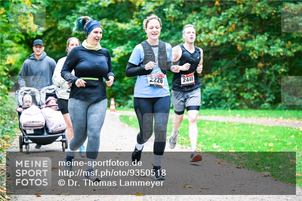 12.10.2025 - Bramfelder Halbmarathon 2025 Dr. Thomas Lammeyer http://msf.ph/oto/9350518 12.10.2025 10:34:26 Laufen 2226, 2448 meine-sportfotos.de