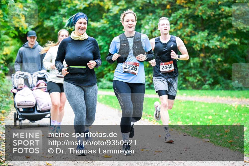 12.10.2025 - Bramfelder Halbmarathon 2025 Dr. Thomas Lammeyer http://msf.ph/oto/9350521 12.10.2025 10:34:26 Laufen 2226, 2448 meine-sportfotos.de