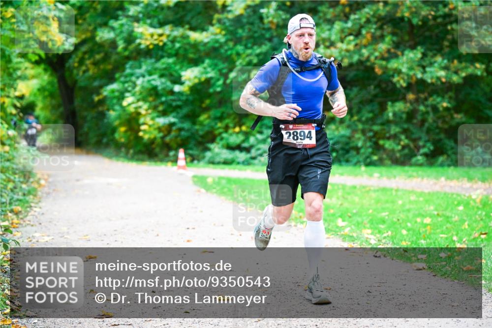 12.10.2025 - Bramfelder Halbmarathon 2025 Dr. Thomas Lammeyer http://msf.ph/oto/9350543 12.10.2025 10:34:33 Laufen 2894 meine-sportfotos.de