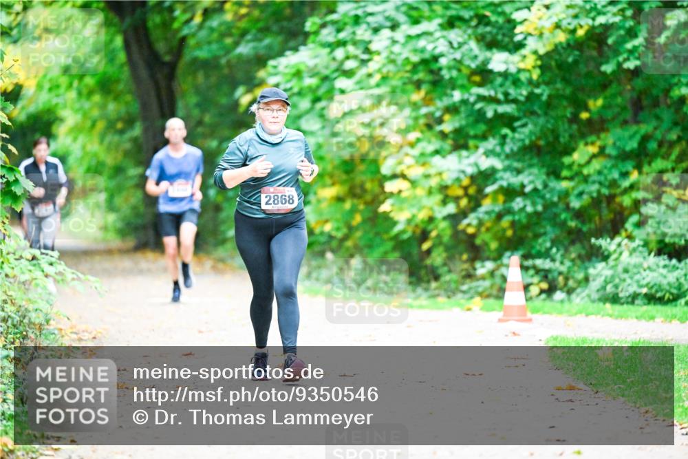 12.10.2025 - Bramfelder Halbmarathon 2025 Dr. Thomas Lammeyer http://msf.ph/oto/9350546 12.10.2025 10:34:41 Laufen 2868 meine-sportfotos.de