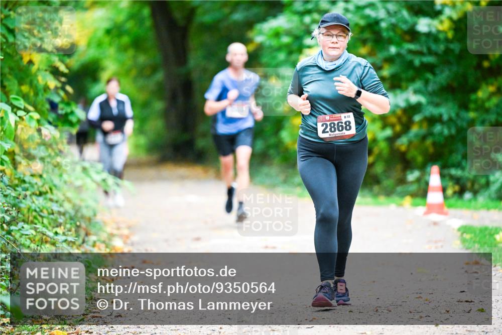 12.10.2025 - Bramfelder Halbmarathon 2025 Dr. Thomas Lammeyer http://msf.ph/oto/9350564 12.10.2025 10:34:43 Laufen 32, 2868 meine-sportfotos.de