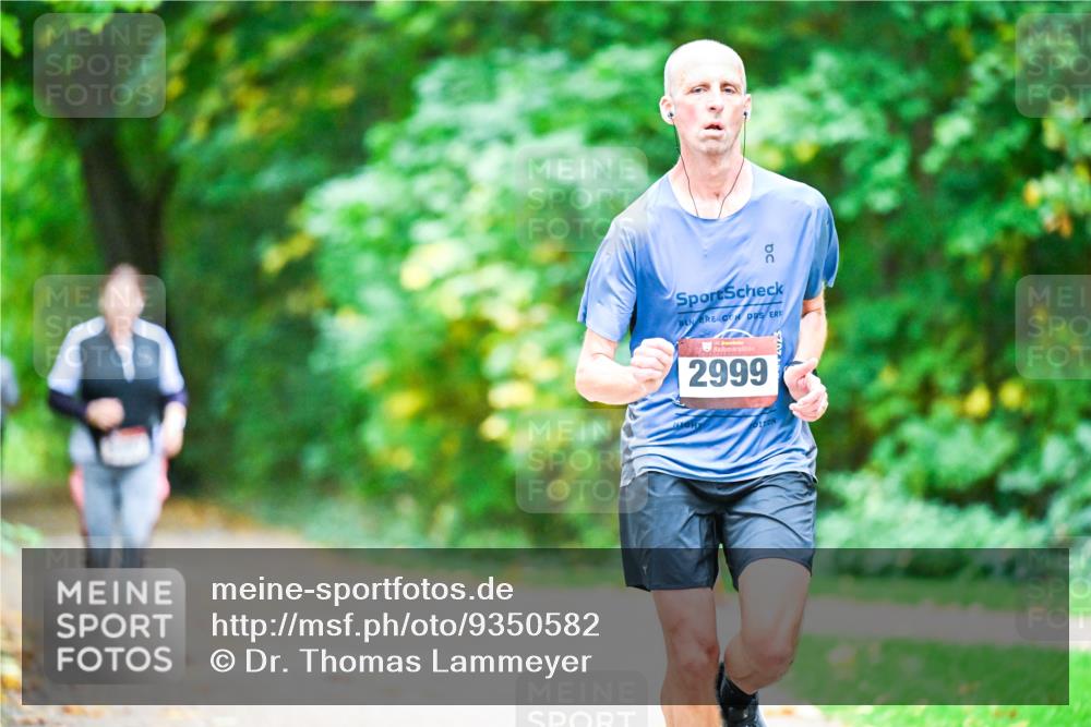 12.10.2025 - Bramfelder Halbmarathon 2025 Dr. Thomas Lammeyer http://msf.ph/oto/9350582 12.10.2025 10:34:47 Laufen 34, 2999 meine-sportfotos.de