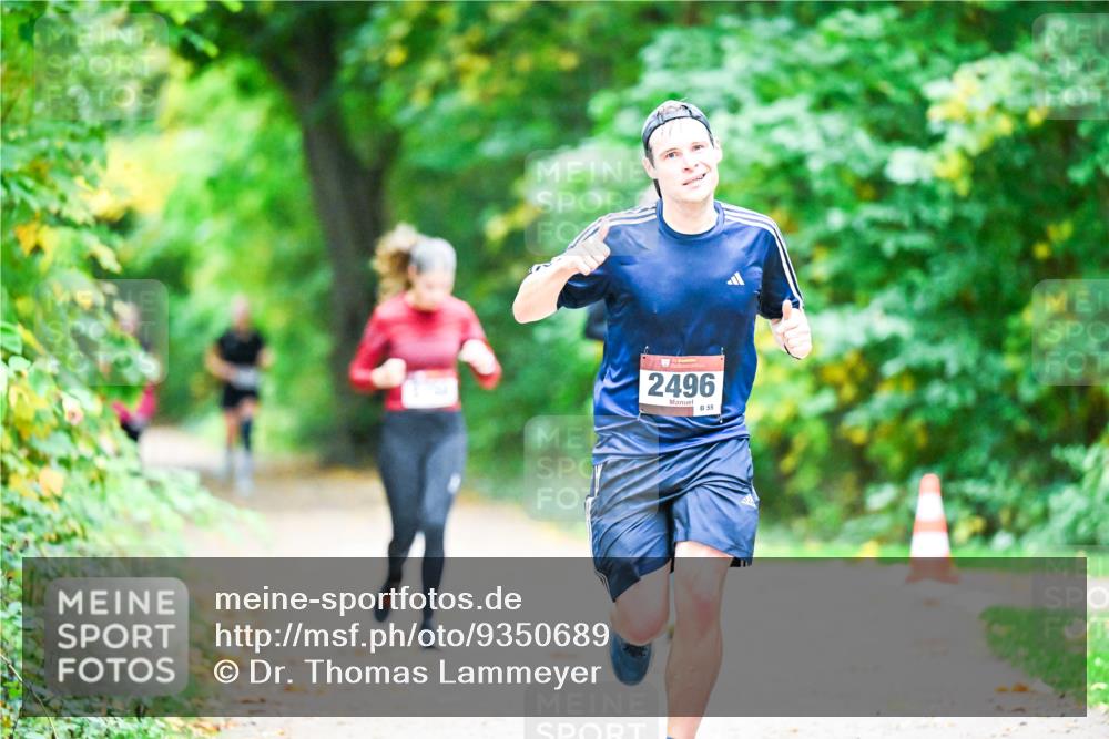 12.10.2025 - Bramfelder Halbmarathon 2025 Dr. Thomas Lammeyer http://msf.ph/oto/9350689 12.10.2025 10:35:22 Laufen 2496, 55 meine-sportfotos.de