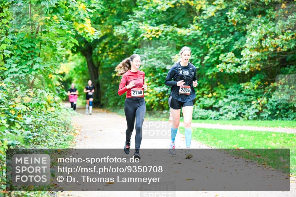 12.10.2025 - Bramfelder Halbmarathon 2025 Dr. Thomas Lammeyer http://msf.ph/oto/9350708 12.10.2025 10:35:26 Laufen 2750, 2809 meine-sportfotos.de
