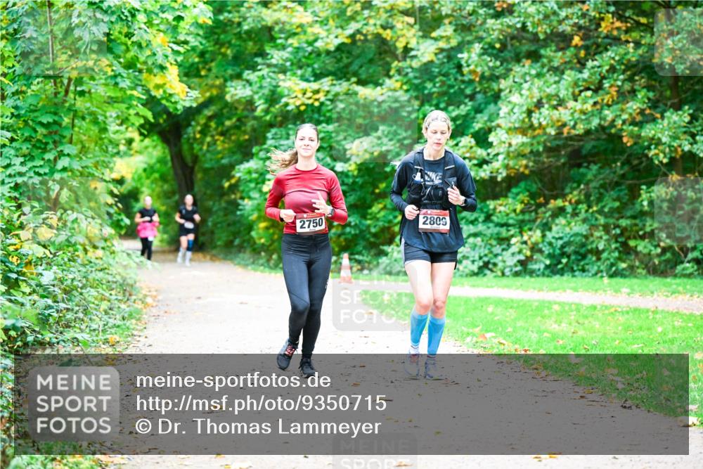 12.10.2025 - Bramfelder Halbmarathon 2025 Dr. Thomas Lammeyer http://msf.ph/oto/9350715 12.10.2025 10:35:27 Laufen 2750, 2809 meine-sportfotos.de