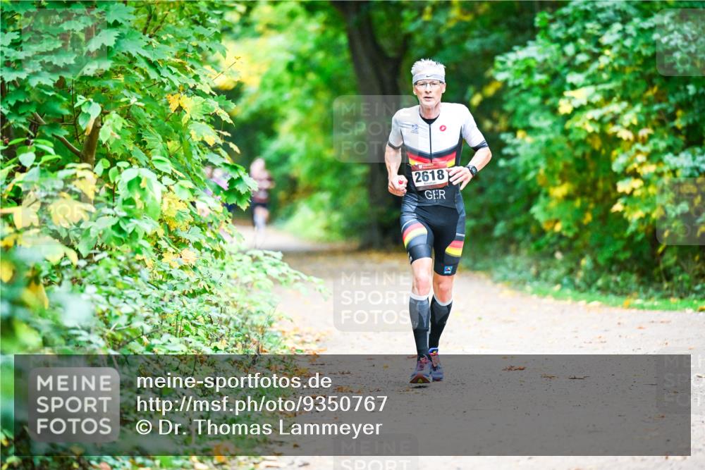 12.10.2025 - Bramfelder Halbmarathon 2025 Dr. Thomas Lammeyer http://msf.ph/oto/9350767 12.10.2025 10:35:42 Laufen 2618 meine-sportfotos.de