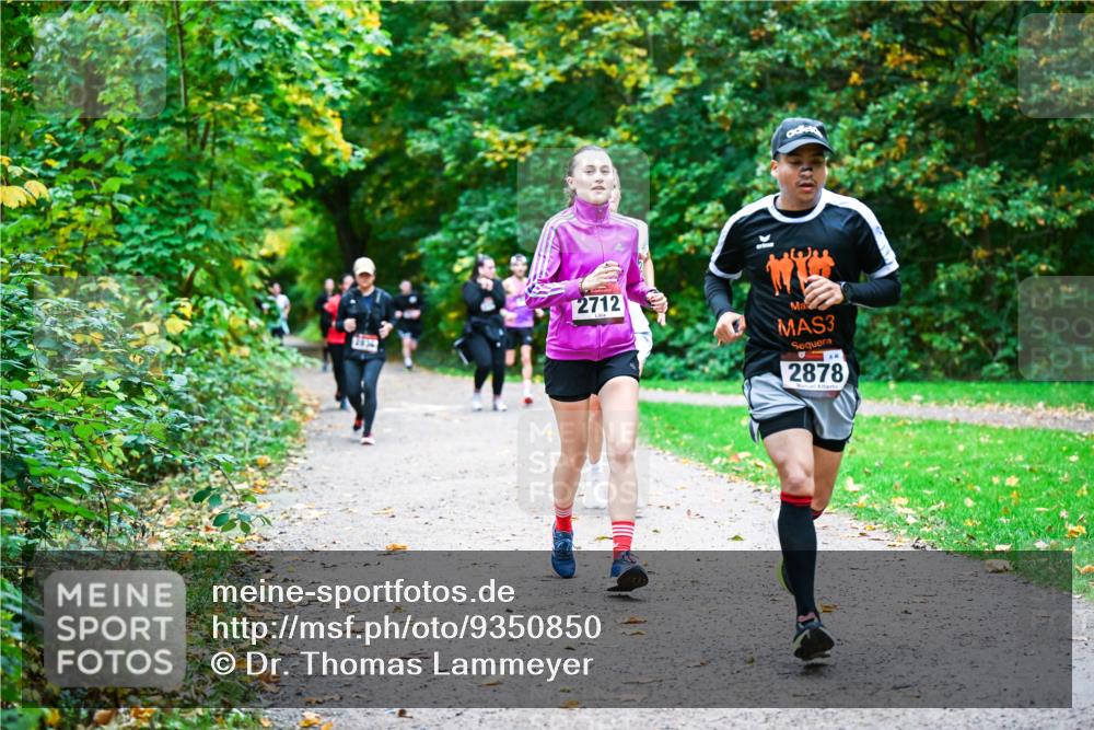 12.10.2025 - Bramfelder Halbmarathon 2025 Dr. Thomas Lammeyer http://msf.ph/oto/9350850 12.10.2025 10:36:11 Laufen 2712, 3, 2878 meine-sportfotos.de