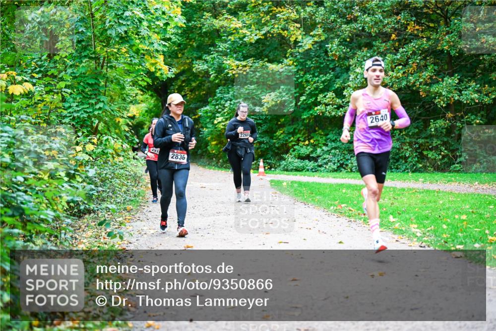12.10.2025 - Bramfelder Halbmarathon 2025 Dr. Thomas Lammeyer http://msf.ph/oto/9350866 12.10.2025 10:36:14 Laufen 291, 2836, 2265, 2640 meine-sportfotos.de