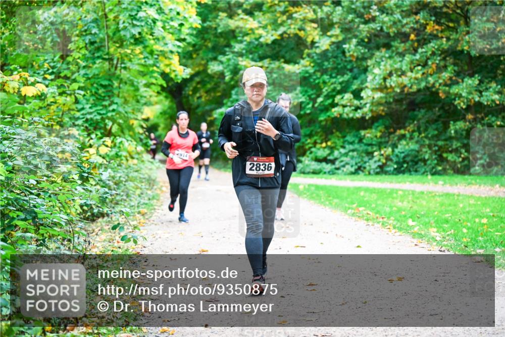 12.10.2025 - Bramfelder Halbmarathon 2025 Dr. Thomas Lammeyer http://msf.ph/oto/9350875 12.10.2025 10:36:16 Laufen 914, 2836 meine-sportfotos.de