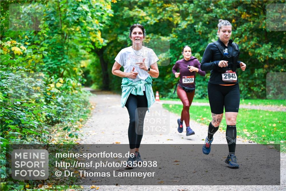 12.10.2025 - Bramfelder Halbmarathon 2025 Dr. Thomas Lammeyer http://msf.ph/oto/9350938 12.10.2025 10:36:26 Laufen 2943, 2909 meine-sportfotos.de