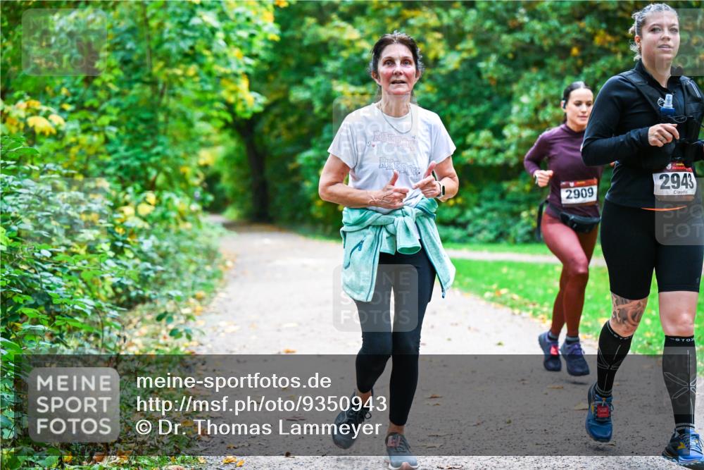 12.10.2025 - Bramfelder Halbmarathon 2025 Dr. Thomas Lammeyer http://msf.ph/oto/9350943 12.10.2025 10:36:26 Laufen 2943, 2909 meine-sportfotos.de