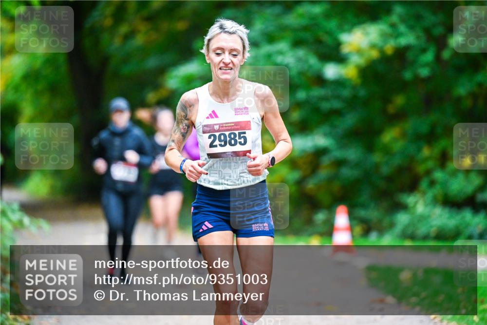 12.10.2025 - Bramfelder Halbmarathon 2025 Dr. Thomas Lammeyer http://msf.ph/oto/9351003 12.10.2025 10:37:00 Laufen 34, 2985 meine-sportfotos.de