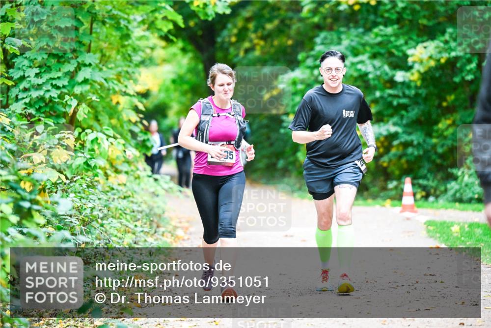 12.10.2025 - Bramfelder Halbmarathon 2025 Dr. Thomas Lammeyer http://msf.ph/oto/9351051 12.10.2025 10:37:25 Laufen 35 meine-sportfotos.de