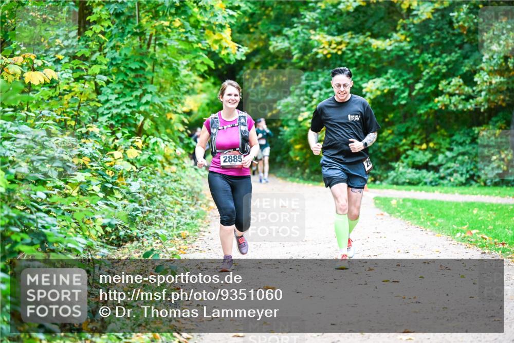 12.10.2025 - Bramfelder Halbmarathon 2025 Dr. Thomas Lammeyer http://msf.ph/oto/9351060 12.10.2025 10:37:26 Laufen 2885 meine-sportfotos.de