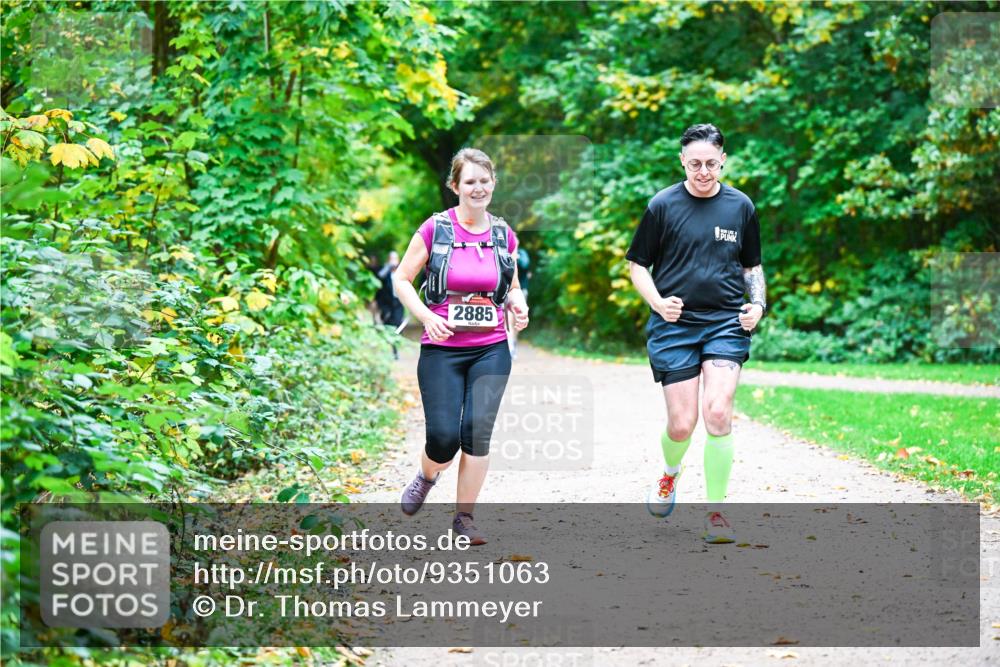 12.10.2025 - Bramfelder Halbmarathon 2025 Dr. Thomas Lammeyer http://msf.ph/oto/9351063 12.10.2025 10:37:27 Laufen 2885 meine-sportfotos.de