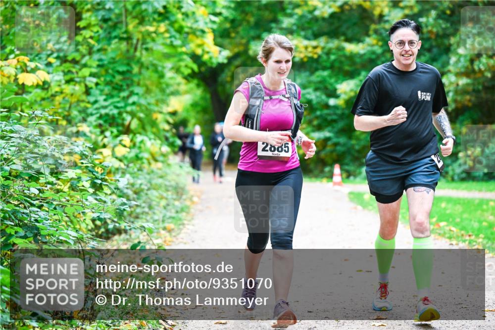 12.10.2025 - Bramfelder Halbmarathon 2025 Dr. Thomas Lammeyer http://msf.ph/oto/9351070 12.10.2025 10:37:28 Laufen 2885 meine-sportfotos.de