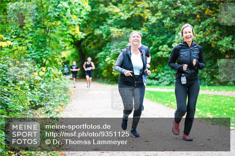 12.10.2025 - Bramfelder Halbmarathon 2025 Dr. Thomas Lammeyer http://msf.ph/oto/9351125 12.10.2025 10:37:40 Laufen  meine-sportfotos.de