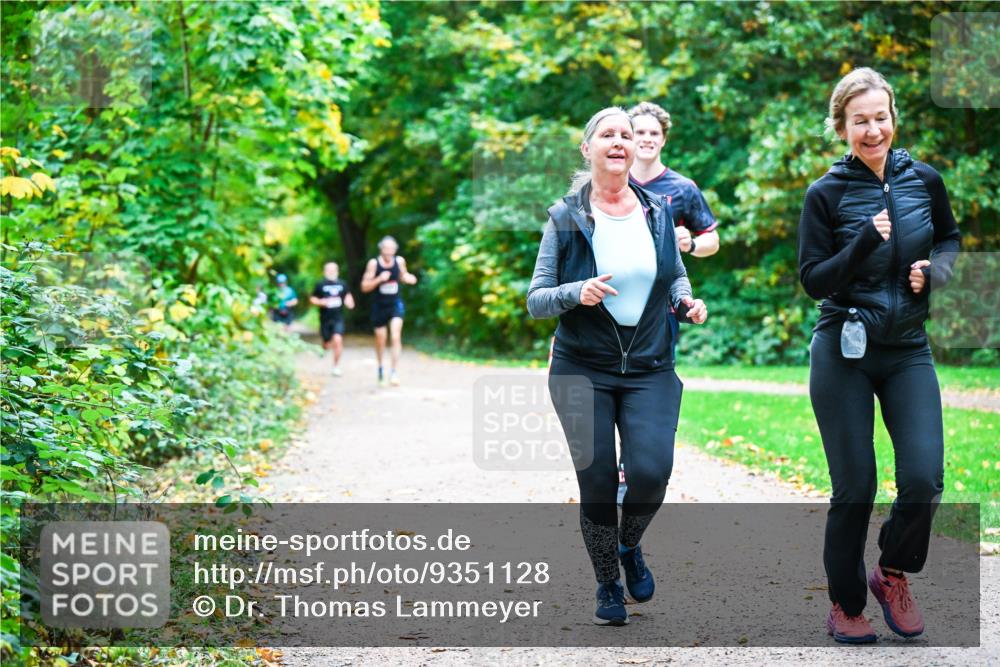 12.10.2025 - Bramfelder Halbmarathon 2025 Dr. Thomas Lammeyer http://msf.ph/oto/9351128 12.10.2025 10:37:40 Laufen  meine-sportfotos.de