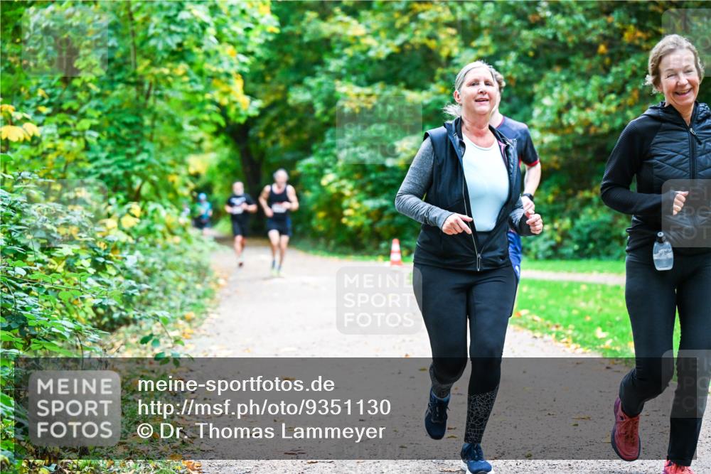 12.10.2025 - Bramfelder Halbmarathon 2025 Dr. Thomas Lammeyer http://msf.ph/oto/9351130 12.10.2025 10:37:40 Laufen 3 meine-sportfotos.de
