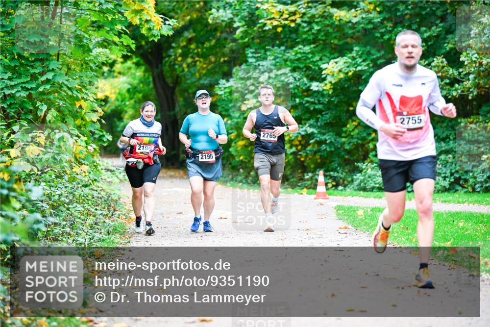 12.10.2025 - Bramfelder Halbmarathon 2025 Dr. Thomas Lammeyer http://msf.ph/oto/9351190 12.10.2025 10:37:53 Laufen 2199, 2195, 2765, 2755 meine-sportfotos.de