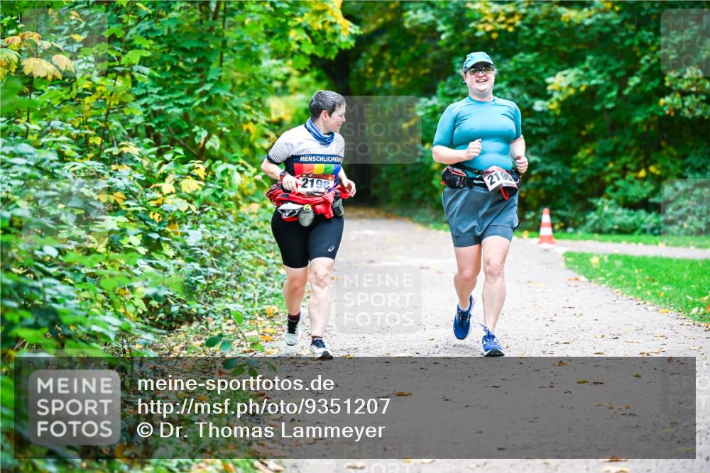 12.10.2025 - Bramfelder Halbmarathon 2025 Dr. Thomas Lammeyer http://msf.ph/oto/9351207 12.10.2025 10:37:57 Laufen 2198, 219 meine-sportfotos.de