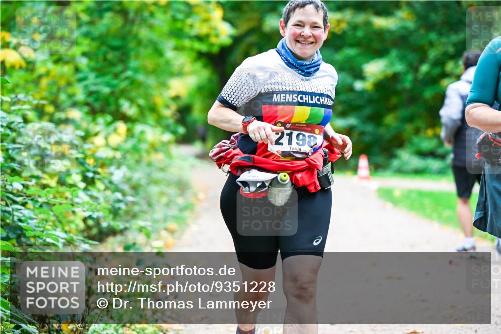 12.10.2025 - Bramfelder Halbmarathon 2025 Dr. Thomas Lammeyer http://msf.ph/oto/9351228 12.10.2025 10:38:00 Laufen 2, 2198 meine-sportfotos.de