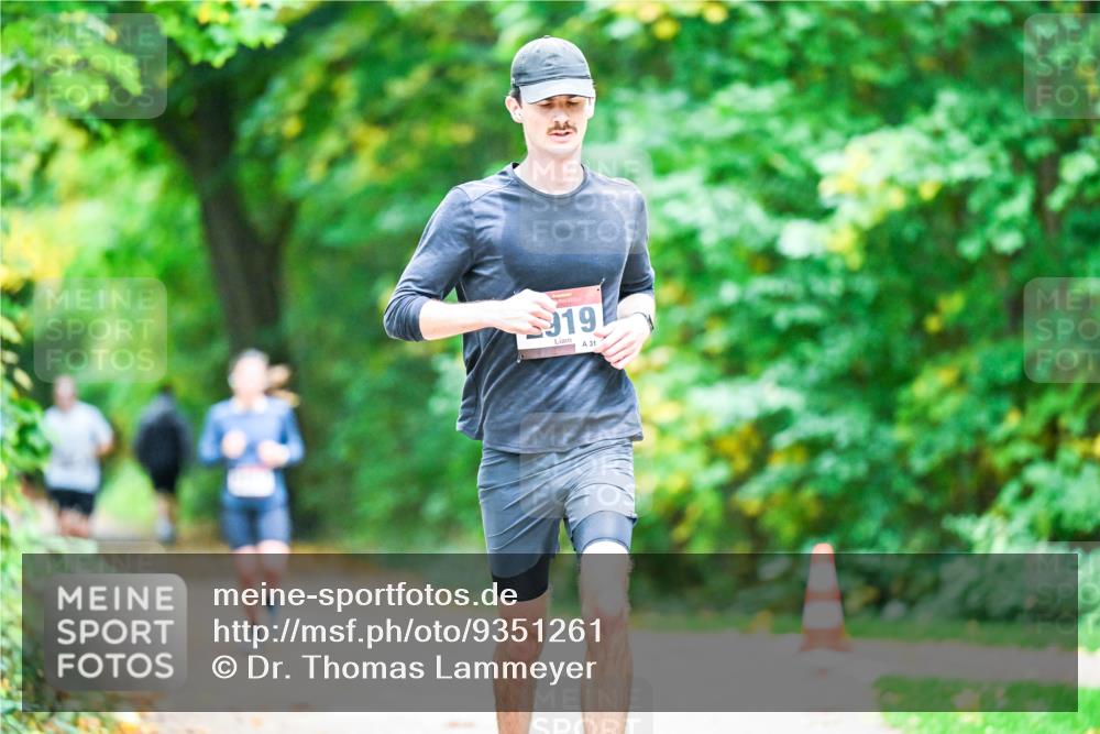 12.10.2025 - Bramfelder Halbmarathon 2025 Dr. Thomas Lammeyer http://msf.ph/oto/9351261 12.10.2025 10:38:25 Laufen 19, 31 meine-sportfotos.de