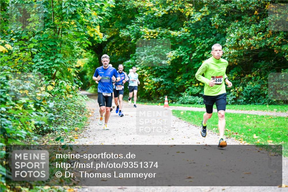 12.10.2025 - Bramfelder Halbmarathon 2025 Dr. Thomas Lammeyer http://msf.ph/oto/9351374 12.10.2025 10:38:46 Laufen 2700, 2672, 446 meine-sportfotos.de