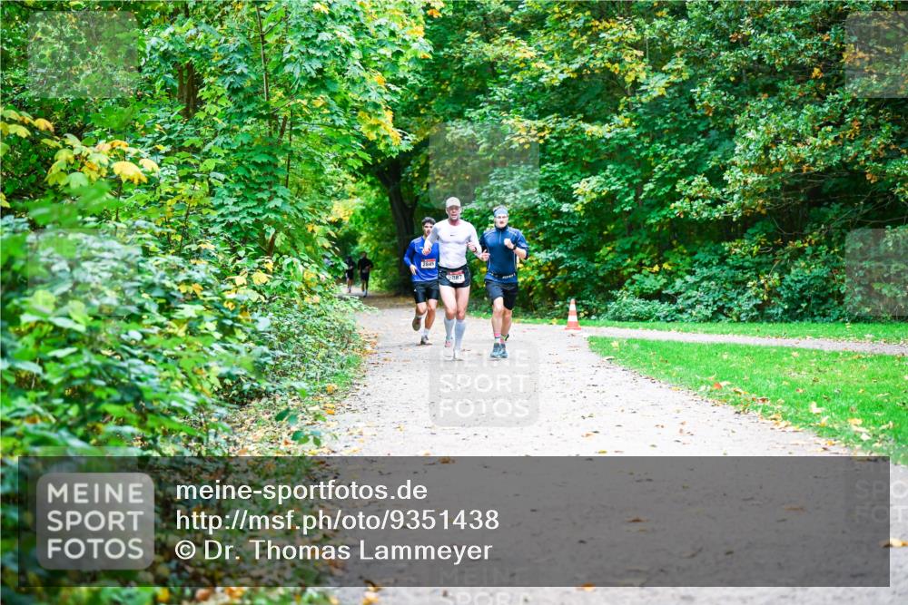 12.10.2025 - Bramfelder Halbmarathon 2025 Dr. Thomas Lammeyer http://msf.ph/oto/9351438 12.10.2025 10:39:06 Laufen 2845, 2887 meine-sportfotos.de