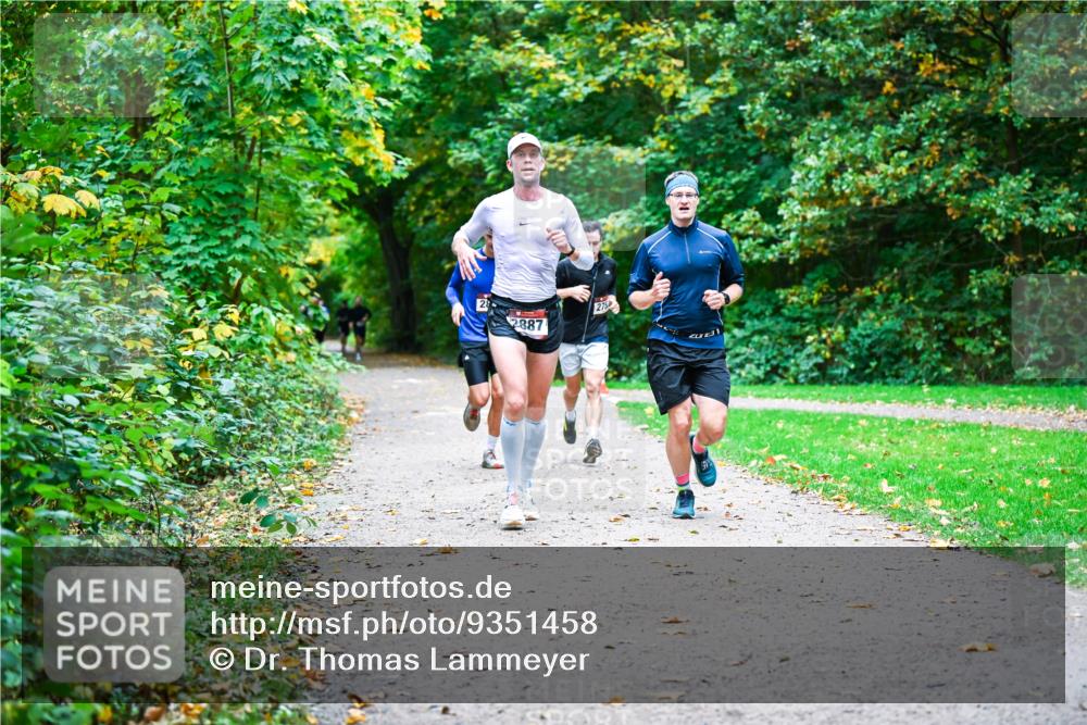 12.10.2025 - Bramfelder Halbmarathon 2025 Dr. Thomas Lammeyer http://msf.ph/oto/9351458 12.10.2025 10:39:09 Laufen 2887, 275 meine-sportfotos.de