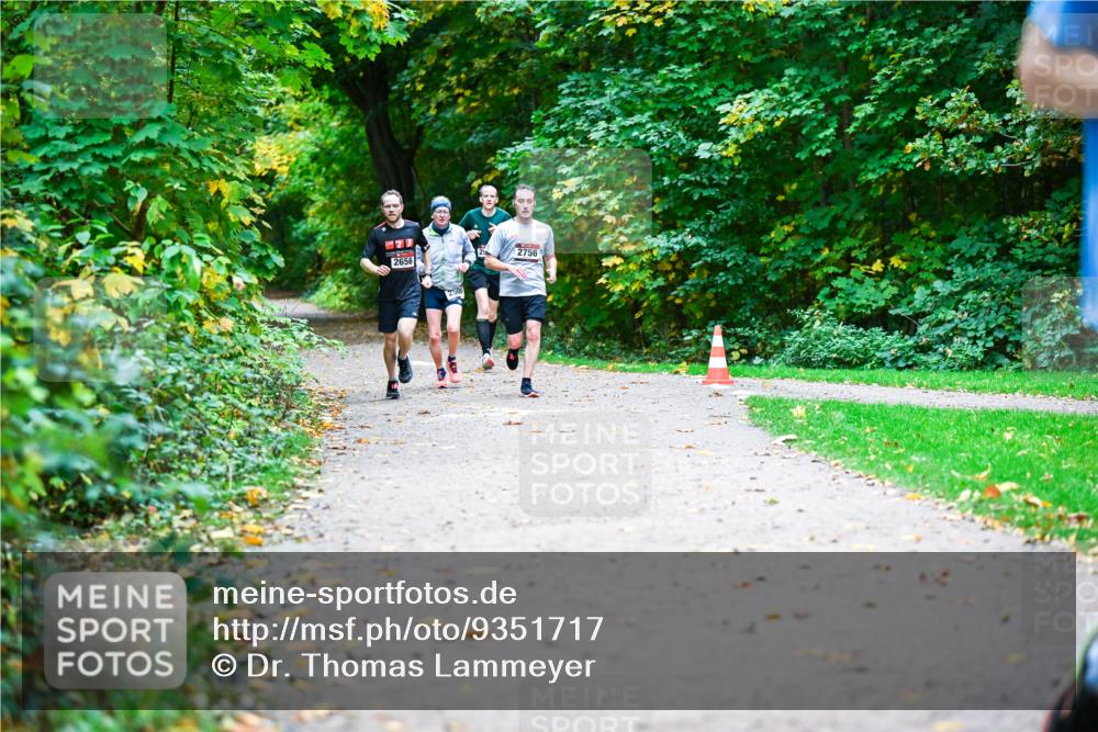 12.10.2025 - Bramfelder Halbmarathon 2025 Dr. Thomas Lammeyer http://msf.ph/oto/9351717 12.10.2025 10:40:12 Laufen 2756, 2656 meine-sportfotos.de
