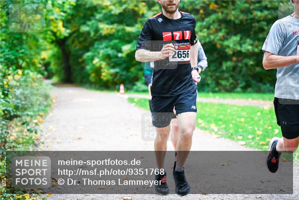 12.10.2025 - Bramfelder Halbmarathon 2025 Dr. Thomas Lammeyer http://msf.ph/oto/9351768 12.10.2025 10:40:18 Laufen 2656, 361 meine-sportfotos.de