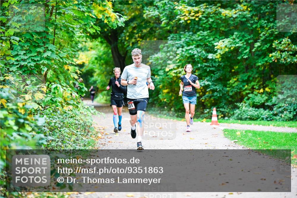 12.10.2025 - Bramfelder Halbmarathon 2025 Dr. Thomas Lammeyer http://msf.ph/oto/9351863 12.10.2025 10:40:56 Laufen 1831, 2915 meine-sportfotos.de
