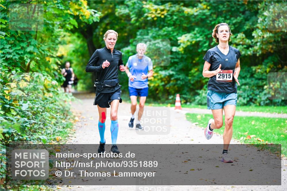 12.10.2025 - Bramfelder Halbmarathon 2025 Dr. Thomas Lammeyer http://msf.ph/oto/9351889 12.10.2025 10:41:00 Laufen 2915 meine-sportfotos.de