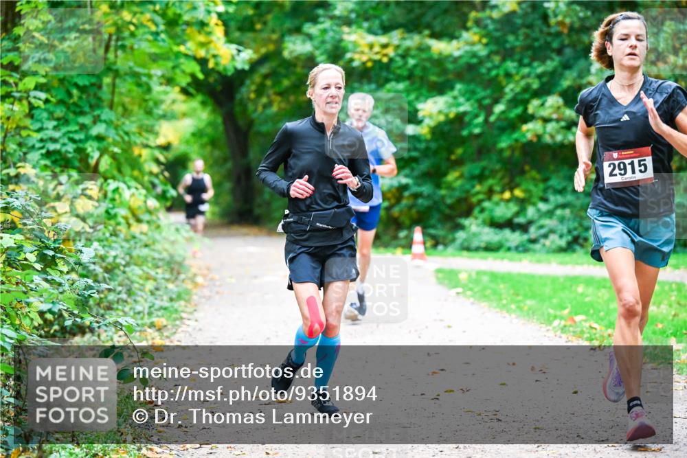 12.10.2025 - Bramfelder Halbmarathon 2025 Dr. Thomas Lammeyer http://msf.ph/oto/9351894 12.10.2025 10:41:01 Laufen 2915 meine-sportfotos.de