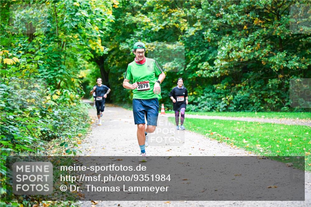 12.10.2025 - Bramfelder Halbmarathon 2025 Dr. Thomas Lammeyer http://msf.ph/oto/9351984 12.10.2025 10:41:30 Laufen 2979, 2461 meine-sportfotos.de