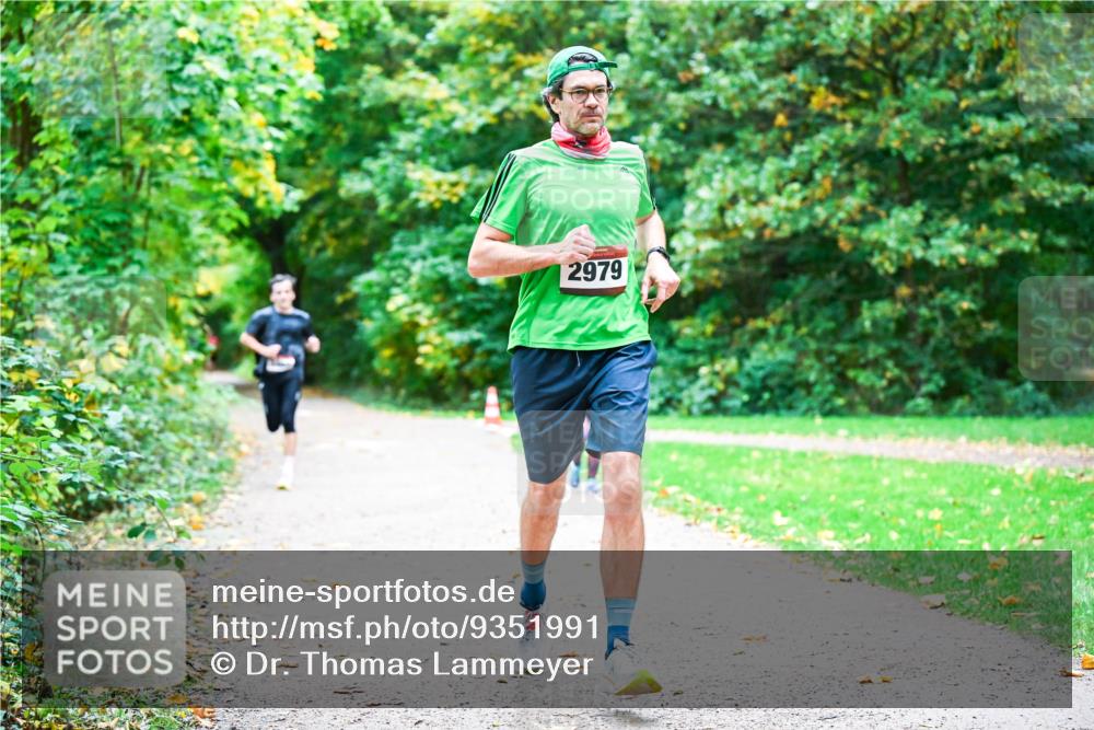 12.10.2025 - Bramfelder Halbmarathon 2025 Dr. Thomas Lammeyer http://msf.ph/oto/9351991 12.10.2025 10:41:31 Laufen 2979 meine-sportfotos.de